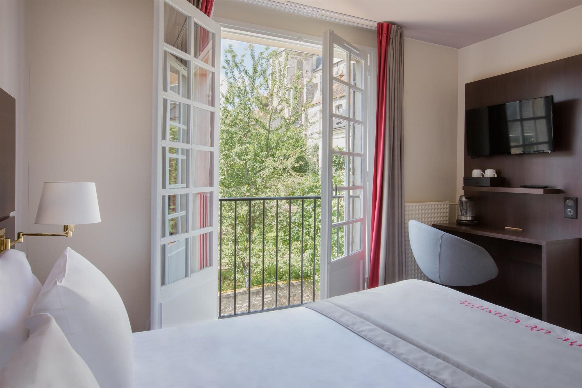 Best Western Blanche De Castille Dourdan Εξωτερικό φωτογραφία