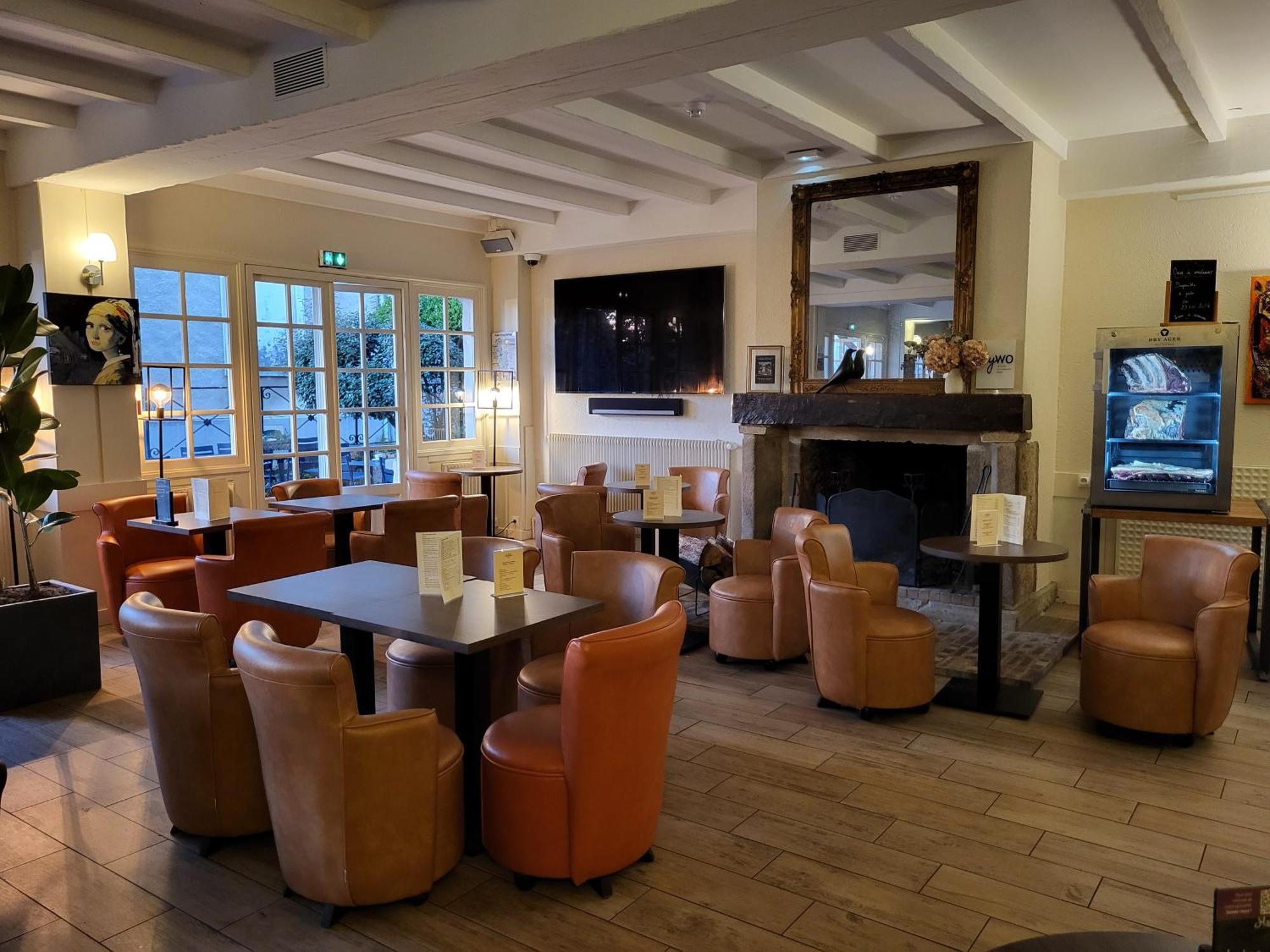 Best Western Blanche De Castille Dourdan Εξωτερικό φωτογραφία
