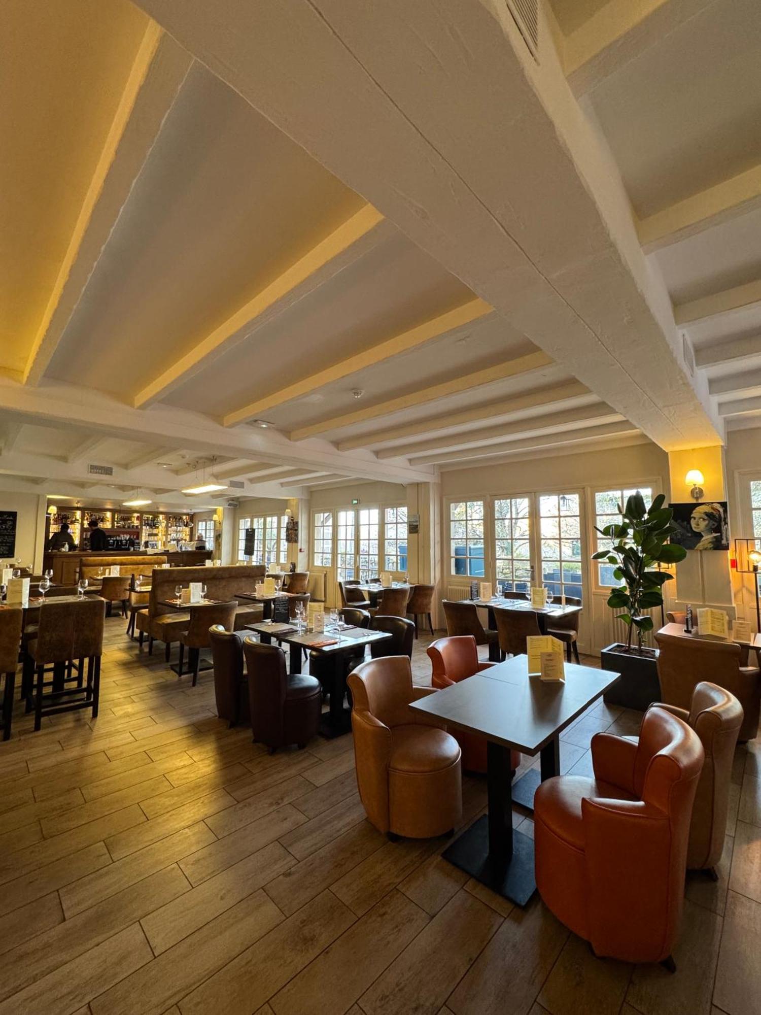 Best Western Blanche De Castille Dourdan Εξωτερικό φωτογραφία