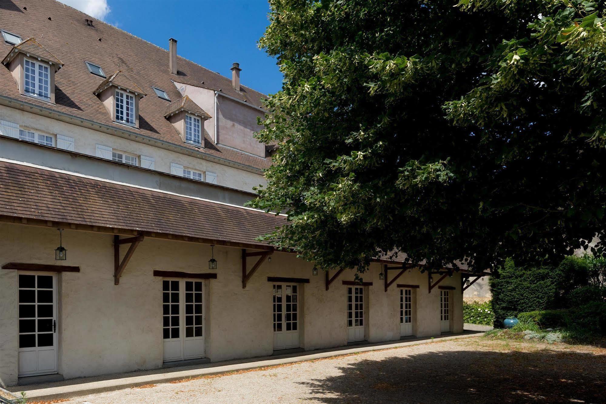Best Western Blanche De Castille Dourdan Εξωτερικό φωτογραφία